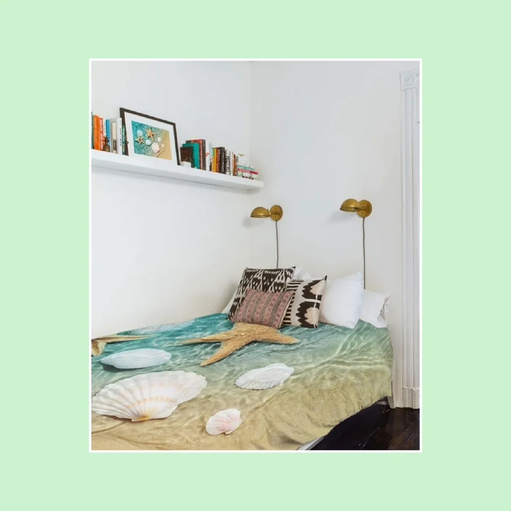 Beach Themed Tapestry with Starfish and Shells. 39